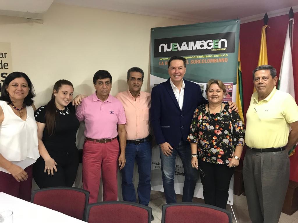 Luz Marina Salazar, Carolina Molina, Jorge Herrera, Ernesto Salazar, Isaac Nessim, conferencista; Margarita Suarez y Orlando Mosquera.